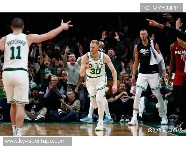 塔图姆调侃阿德巴约比赛未上场你们依然输得心服口服